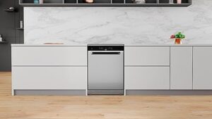 Whirlpool Lavastoviglie in acciaio inox con grande capienza e tecnologia avanzata  