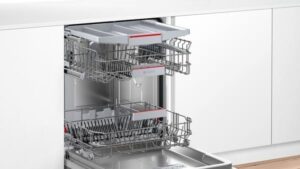 Bosch SMV46KX55E Serie 4, lavastoviglie da 60 cm, a scomparsa totale, classe A++, silenziosa e efficiente.