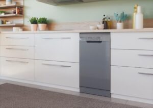 Immagine della lavastoviglie Candy CDPH 2L1047S Brava, slim, 45 cm, con 10 coperti e classe energetica E.