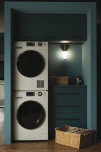 Haier Serie 636 Lavatrice Slim 7 Kg, design compatto, motore Direct Motion, ultra silenziosa, classe A, 1200 giri, bianca.