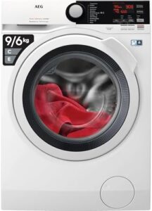 AEG L7WEE961 Lavasciuga a Carica Frontale, 9 kg, 1600 Giri/Min, Bianco in uso, con un design elegante e prestazioni elevate