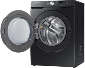 Lavatrice Samsung WF18T8000GV in nero con capacità di 18 kg e 1100 giri al minuto, ideale per famiglie numerose.