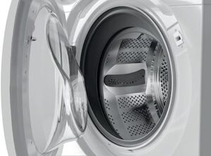Lavatrice Candy RO 14104DWMT/1-S in uso con capacità di carico 10 kg e classe energetica A