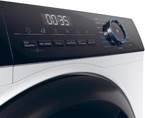Lavatrice Haier I-Pro Serie 3 bianca a carica frontale, 8 kg, con funzione vapore e 14 programmi