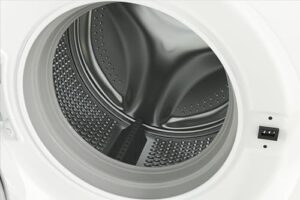 Lavatrice Indesit MTWSC 61053 W IT, 6kg, Libera Installazione Slim, Centrifuga 1000 giri al minuto, classe energetica D