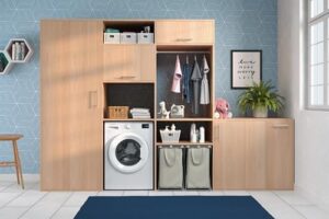 Lavatrice Indesit IM 640 MY TIME IT, modello slim da 6 kg con centrifuga a 1000 giri e classe energetica B, adatta per spazi ristretti.