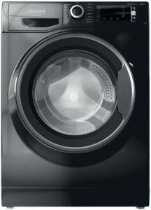Lavatrice Hotpoint Ariston NBT 108 BLACK IT a carica frontale, elegante design nero, capacità 10 kg.