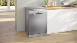 Lavastoviglie Bosch SMS2ITI33E Serie 2 in acciaio inox con Home Connect e funzioni avanzate  