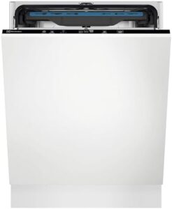 Lavastoviglie Electrolux Serie 300 EEM28200L in un ambiente moderno, con cestello QuickLift e tecnologia AirDry