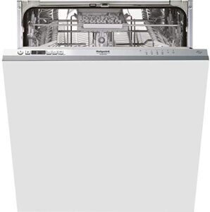 Lavastoviglie incasso Hotpoint HI 5020 C, efficienza energetica A++ e prestazioni silenziose, perfetta per la tua cucina.