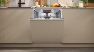 Immagine della lavastoviglie Neff S157ECX14E, full integrata con cassetto portaposate e funzione Open Dry