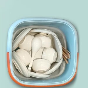 Lavastoviglie pieghevole portatile, perfetta per case, appartamenti e camper, senza necessità di installazione.