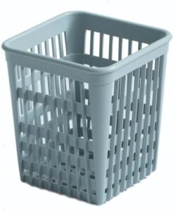 METRO Professional Lavastoviglie GHP1300SW in acciaio inox, con capacità di 30L, tre cicli di lavaggio e 400V di potenza, ideale per ambienti professionali.