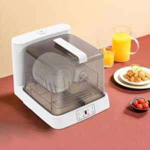 Lavastoviglie con copertura semitrasparente e ugello spruzzatore girevole a 360°, ideale per una pulizia profonda.