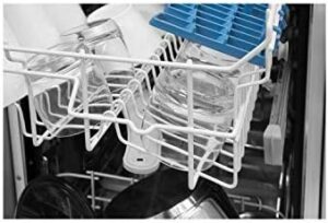 Lavastoviglie Indesit DSFE1B10SUKN 10 Place Slimline, colore argento, design compatto e funzionale.