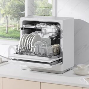 Lavastoviglie da tavolo compatta e automatica, ideale per l'uso domestico con asciugatura intelligente.