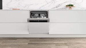 Whirlpool WBC 3C34 PF X lavastoviglie parzialmente integrabile con PowerClean Pro e NaturalDry