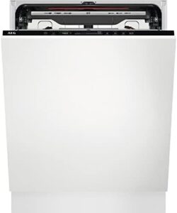 Lavastoviglie integrabile Aeg Fse74707P con capacità di 15 posate, silenziosa e a risparmio energetico.