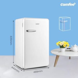 Frigorifero Comfee' RCD93WH2RT(E) con design retrò, mini frigo bianco, ideale per casa, ufficio o hotel.