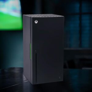 Frigo termoelettrico Ukonic da 10 lt compatibile con Xbox Series X, ideale per mantenere le bevande fresche durante il gioco.