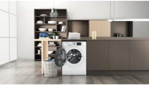 Lavasciuga Hotpoint 9,0 kg a libera installazione, modello NDB 9636 DA IT, bianco