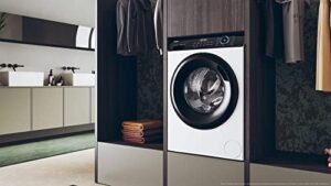 Haier I-Pro Serie 3 Lavatrice 9 Kg, carica frontale, motore Direct Motion, classe A, design compatto e moderno
