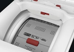 AEG L6TBG623 Lavatrice Carica dall'alto 6 KG