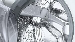 Bosch WUU28T29II Serie 6 Lavatrice a carica frontale, ideale per famiglie numerose, con capacità di 9 kg e velocità di centrifuga 1400 rpm