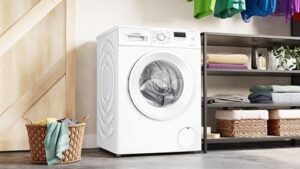 Lavatrice Bosch WGE02406FR, Serie 2, bianca con capacità di 7 kg e motore EcoSilence Drive