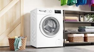 Bosch Elettrodomestici WAN24008II Serie 4 Lavatrice a carica frontale, capacità 8 kg, 1200 rpm, Iron Assist, Funzione Aggiungi bucato, SpeedPerfect, 60 cm