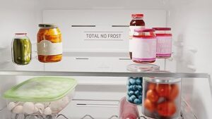 Frigorifero Hotpoint HAFC8 TO32SX, combinato, libera installazione, grigio scuro, con tecnologia No Frost e illuminazione a LED
