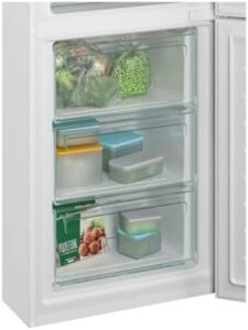 Frigorifero Combinato No Frost Classe F 342 Litri - C3CETFW186 in cucina