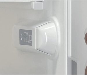Frigorifero Whirlpool WT70I 832 X con doppia porta No Frost e 423 litri di capacità, design inox