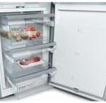 Frigorifero Bosch KSF36PIDP Serie 8 con finitura inox anti-impronte, VitaFresh Pro e FlexShelf per una conservazione ottimale degli alimenti.