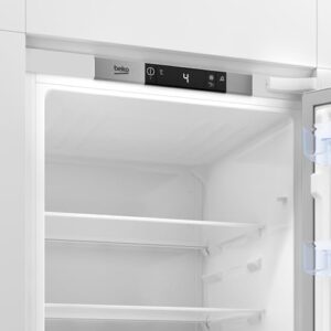 Frigorifero integrabile BSSA315E4SFN, design compatto e performance elevate per una conservazione ottimale
