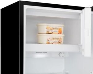 Hisense RR220D4BBE - Frigorifero autoportante retrò, capacità 165 litri con contenitore per ghiaccio a 4 stelle, sbrinamento automatico, portabottiglie per vino, colore nero, classe E, 128 x 51,9 x