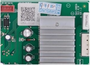 QCKRTAU Scheda di Controllo del Frigorifero Compatibile con Samsung, vista laterale della scheda