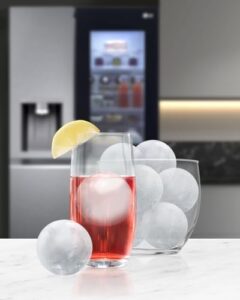 Frigorifero LG GMG960EVEE, laterale 638L, InstaView, Total No Frost, acqua e ghiaccio con UVnano, DoorCooling+